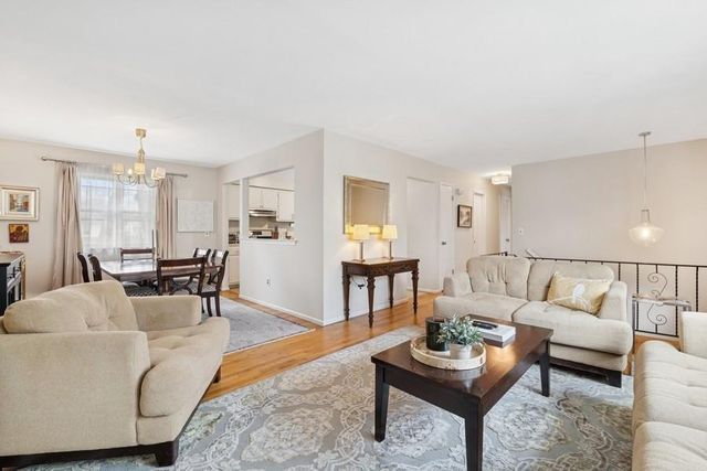 1702 Lakeview Avenue, Seaford, NY 11783