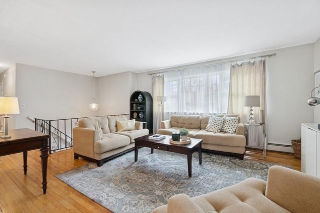 1702 Lakeview Avenue, Seaford, NY 11783