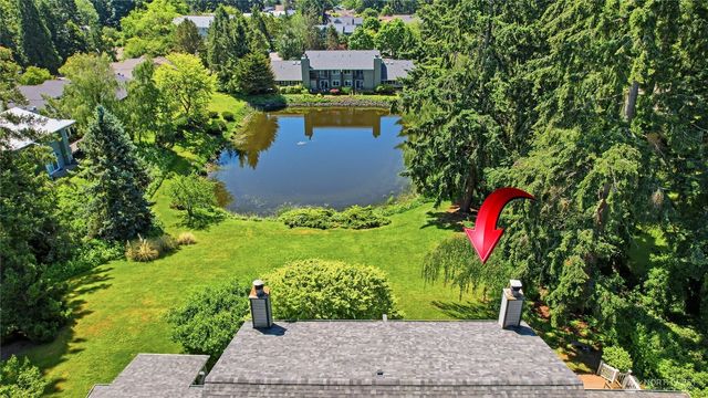 1041 Ihland Place NE, Bainbridge Island, WA 98110
