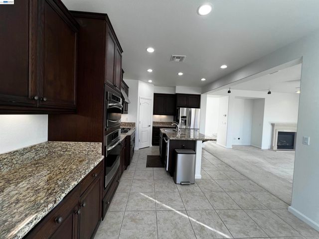 5556 Wells Ln, San Ramon, CA 94582