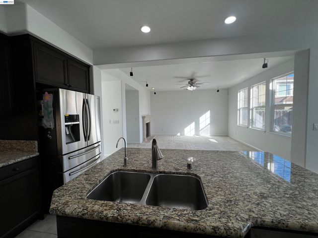 5556 Wells Ln, San Ramon, CA 94582