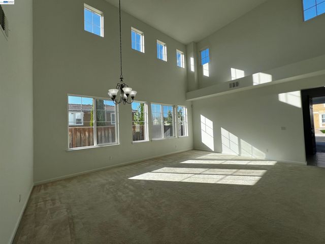 5556 Wells Ln, San Ramon, CA 94582