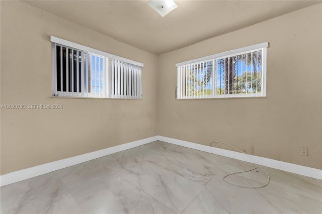 2240 NW 175th St, Miami Gardens, FL 33056