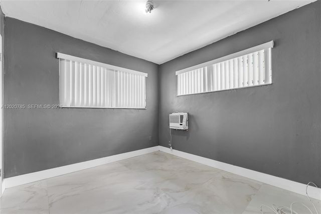 2240 NW 175th St, Miami Gardens, FL 33056
