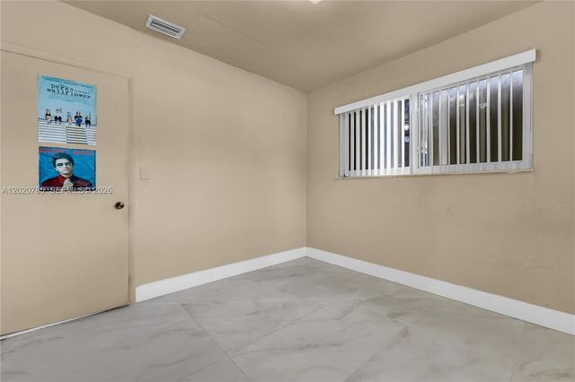 2240 NW 175th St, Miami Gardens, FL 33056