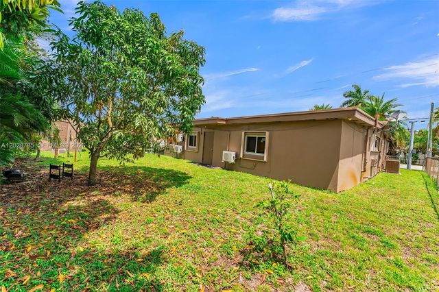 2240 NW 175th St, Miami Gardens, FL 33056