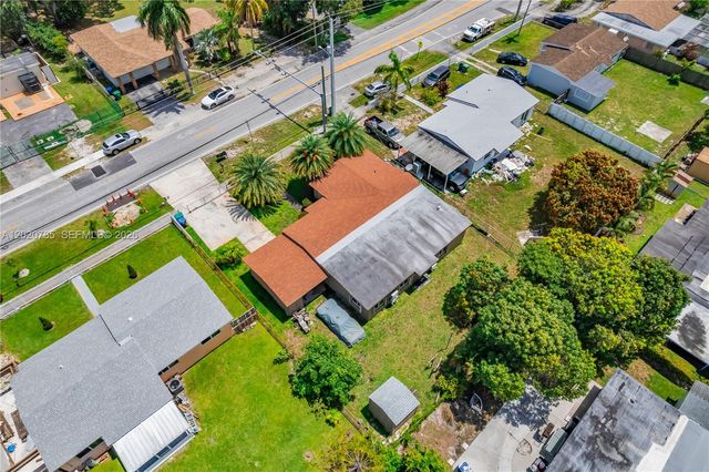 2240 NW 175th St, Miami Gardens, FL 33056