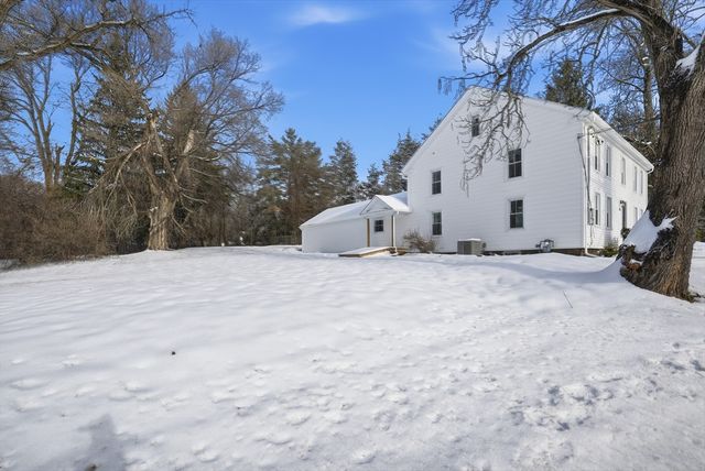 436 Holyoke St, Ludlow, MA 01056