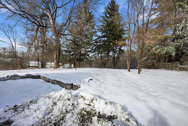 436 Holyoke St, Ludlow, MA 01056