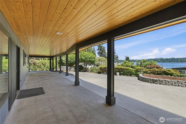 2101 Beverly Beach Drive NW, Olympia, WA 98502