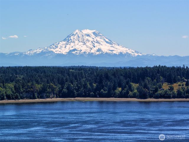 2101 Beverly Beach Drive NW, Olympia, WA 98502