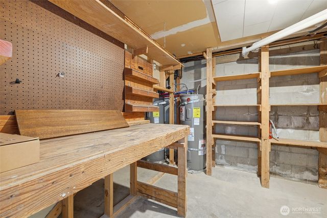 2101 Beverly Beach Drive NW, Olympia, WA 98502