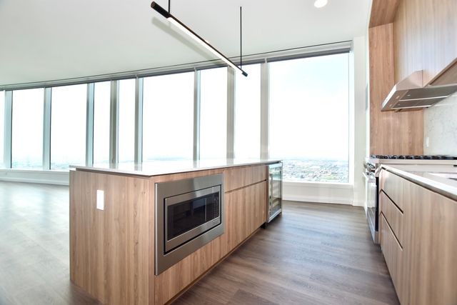 1000 S Michigan Avenue 7104-A, Chicago, IL 60605