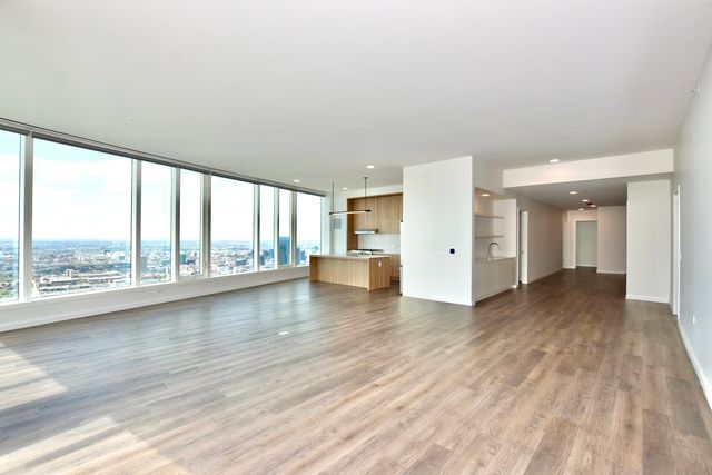 1000 S Michigan Avenue 7104-A, Chicago, IL 60605