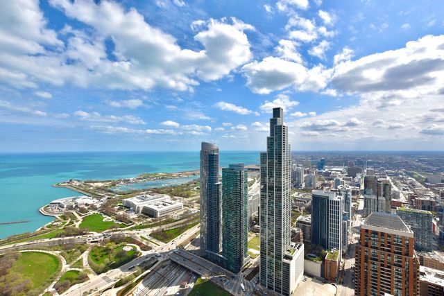 1000 S Michigan Avenue 7104-A, Chicago, IL 60605