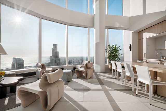 1000 S Michigan Avenue 7104-A, Chicago, IL 60605