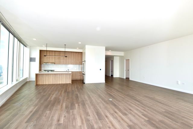1000 S Michigan Avenue 7104-A, Chicago, IL 60605