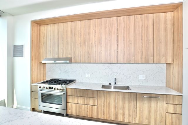 1000 S Michigan Avenue 7104-A, Chicago, IL 60605