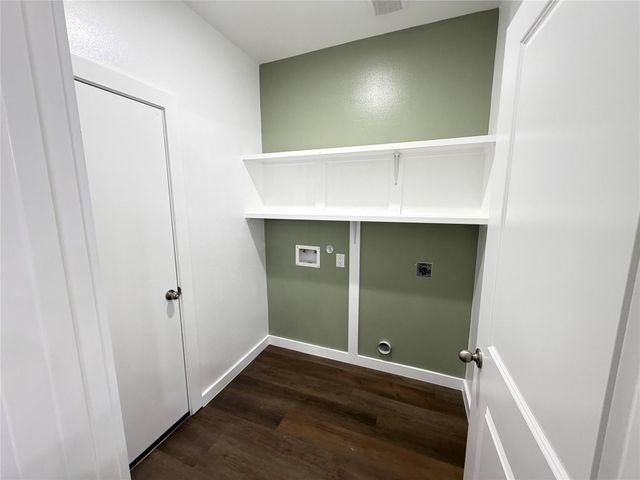 527 Autumn Lane, Livingston, TX 77351