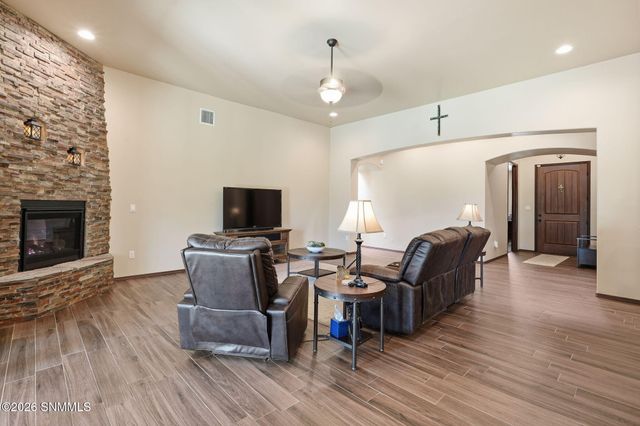 8354 Rancho Vista Loop, La Mesa, NM 88044