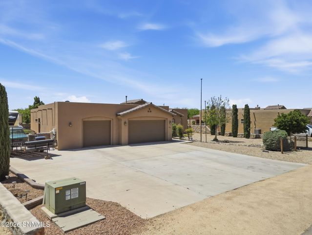 8354 Rancho Vista Loop, La Mesa, NM 88044