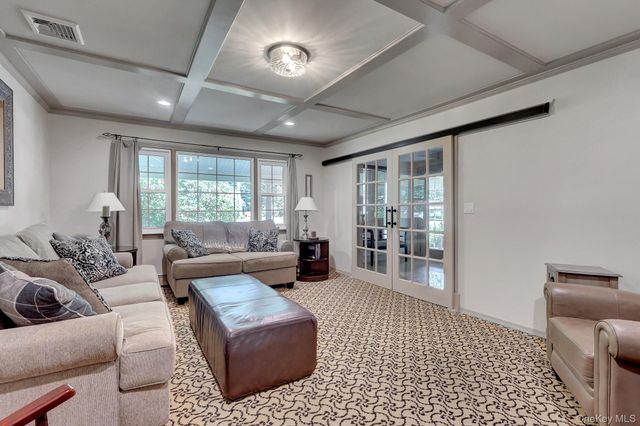 24 Fox Road, East Setauket, NY 11733