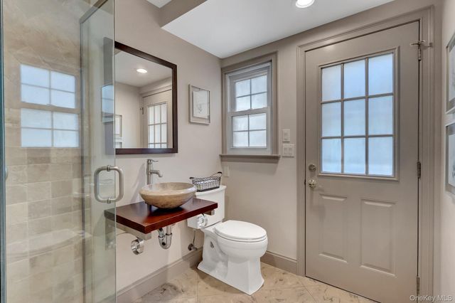 24 Fox Road, East Setauket, NY 11733