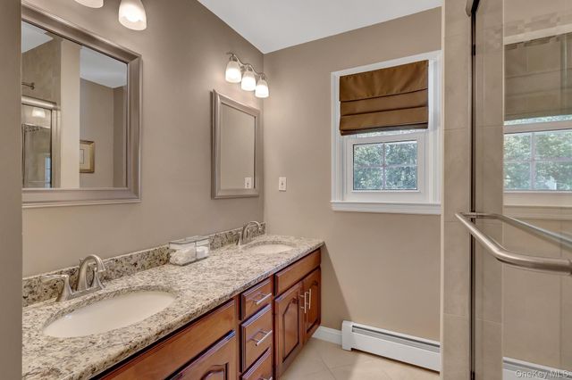 24 Fox Road, East Setauket, NY 11733
