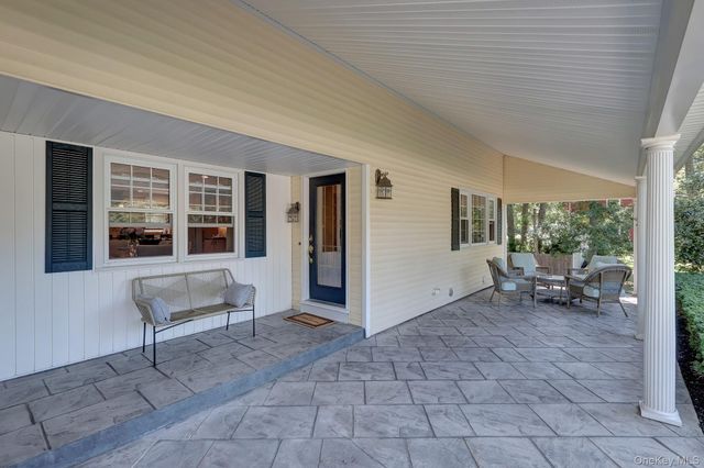 24 Fox Road, East Setauket, NY 11733