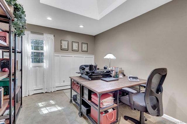 24 Fox Road, East Setauket, NY 11733