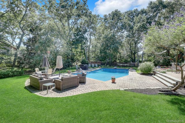 24 Fox Road, East Setauket, NY 11733