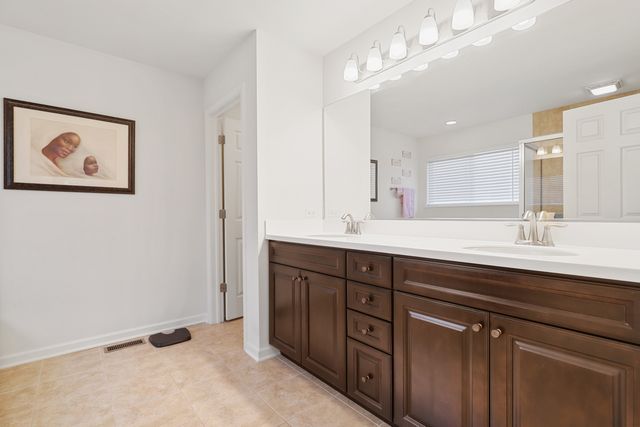 72 Kenneth Avenue, Matteson, IL 60443