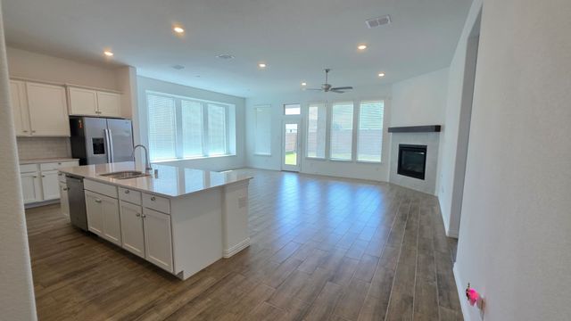2513 Birchcrest Drive, Fort Worth, TX 76179