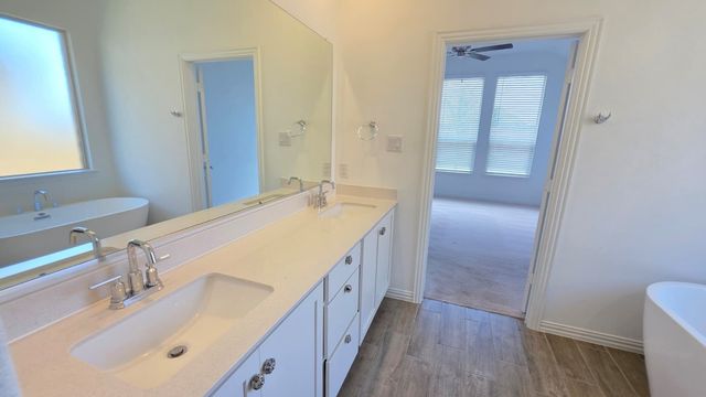 2513 Birchcrest Drive, Fort Worth, TX 76179