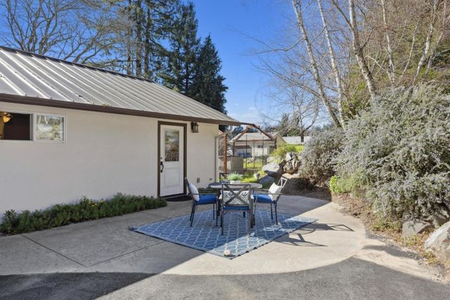 22430 Summit Road, Los Gatos, CA 95033