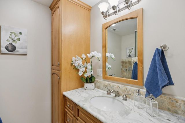 22430 Summit Road, Los Gatos, CA 95033