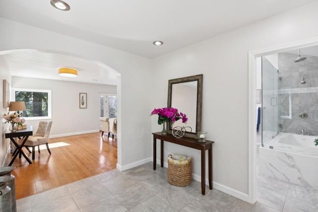 22430 Summit Road, Los Gatos, CA 95033