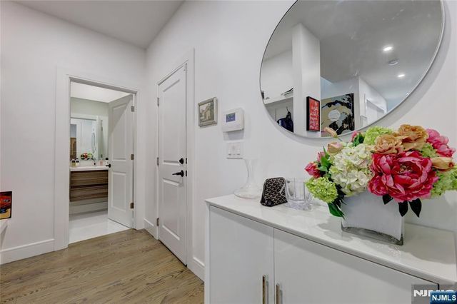 63 Sunset Lane, Tenafly, NJ 07670