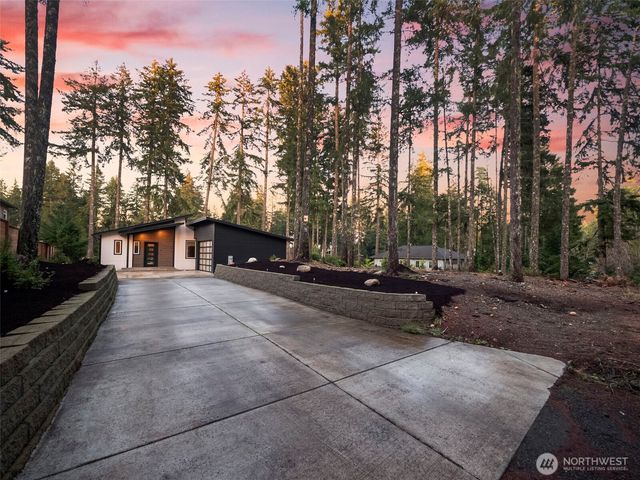 31 E Westwood Lane E, Union, WA 98592