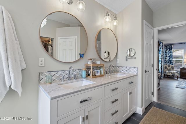 2566 MERRILL Boulevard, Jacksonville Beach, FL 32250