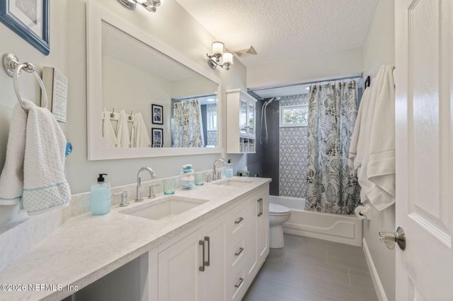 2566 MERRILL Boulevard, Jacksonville Beach, FL 32250