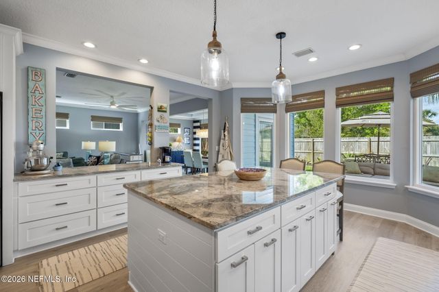 2566 MERRILL Boulevard, Jacksonville Beach, FL 32250