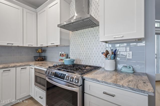 2566 MERRILL Boulevard, Jacksonville Beach, FL 32250