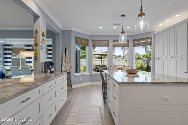 2566 MERRILL Boulevard, Jacksonville Beach, FL 32250