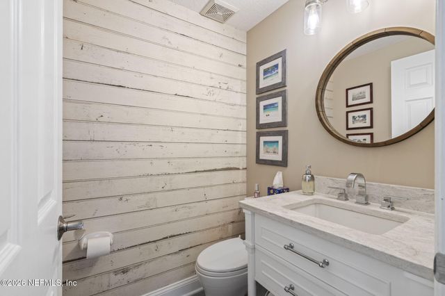 2566 MERRILL Boulevard, Jacksonville Beach, FL 32250