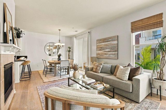 845 Harbor Cliff Way 305, Oceanside, CA 92054