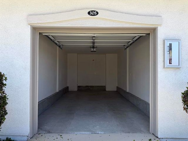 845 Harbor Cliff Way 305, Oceanside, CA 92054