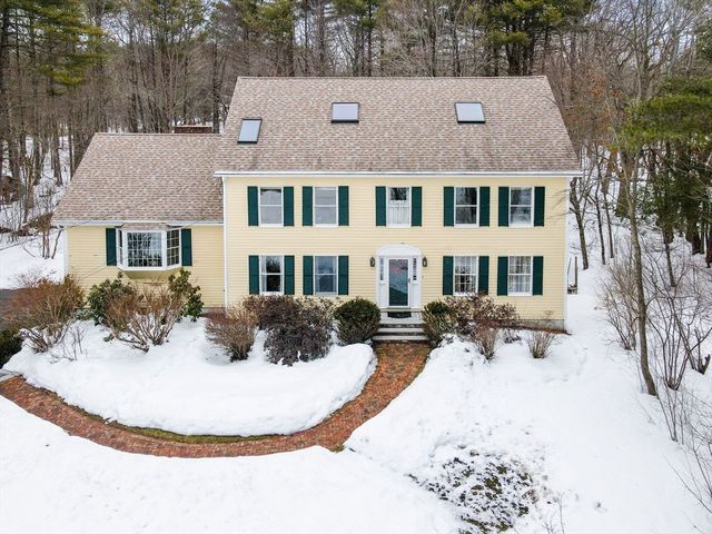 626 Forest St, North Andover, MA 01845