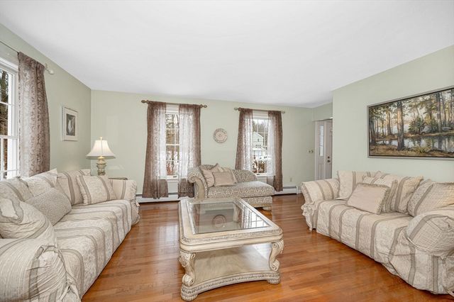 626 Forest St, North Andover, MA 01845