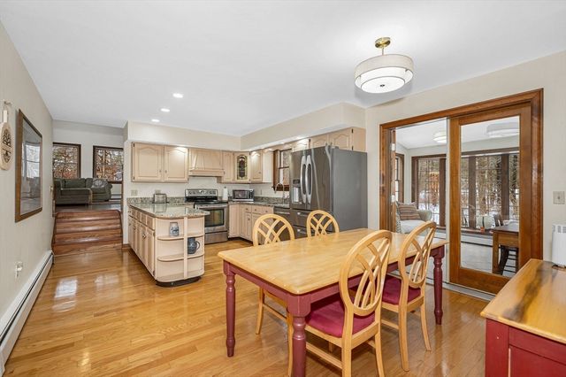 626 Forest St, North Andover, MA 01845